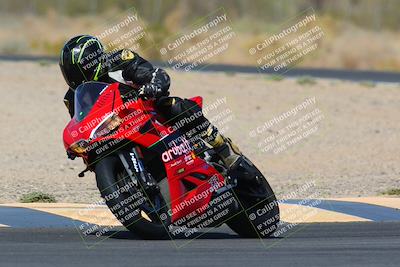 media/Mar-28-2022-Superbike Trackdays (Mon) [[b8603d0f67]]/Open Track Time/Turn 7/